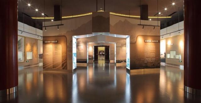 1564212174248765.jpg f010003359a337309cb.jpg